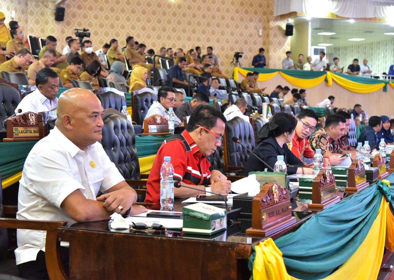 Rico Waas: Berbagai saran dan masukan seluruh Fraksi DPRD Kota Medan mencerminkan adanya semangat bersama, kerja sinergis, dan kemitraan yang tangguh antara eksekutif dan legislatif.